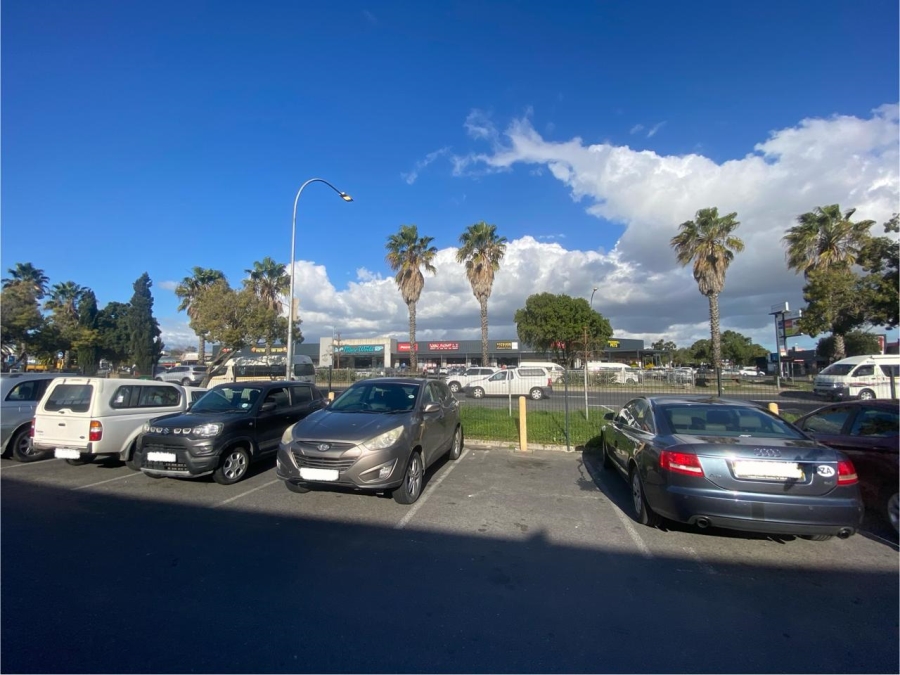 To Let commercial Property for Rent in Brackenfell Central Western Cape